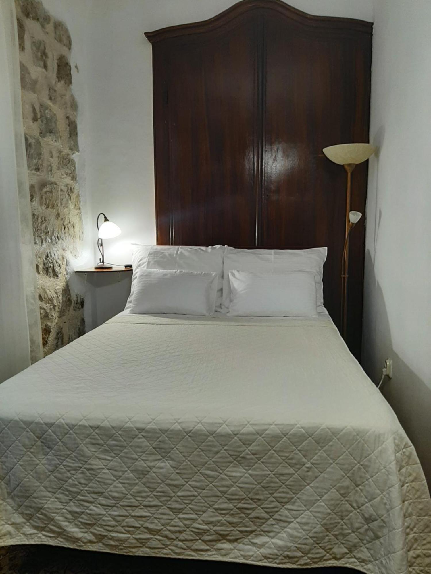 Mirella