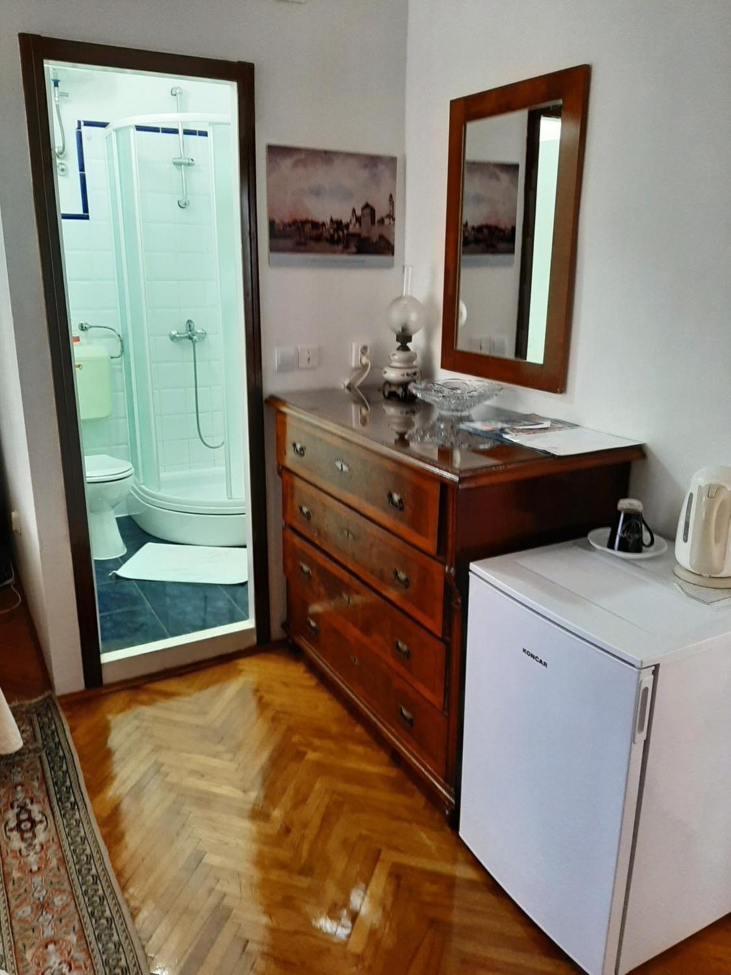 Guest house Mirella 3*